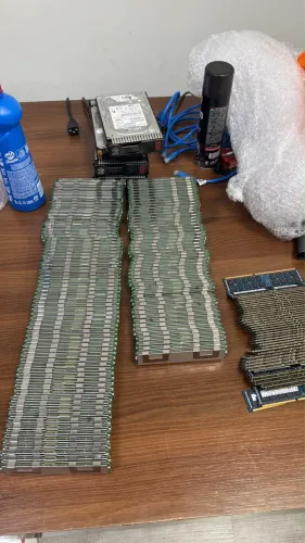 Kit 256GB DDR3 (8x32GB 14900L Samsung)