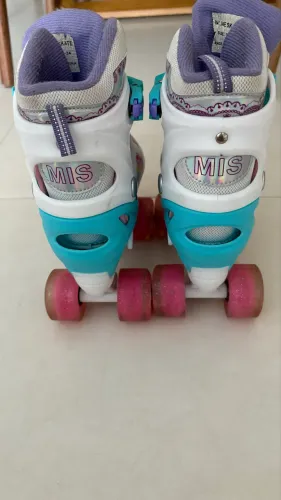 Patins feminino infantil tam 30 a 34