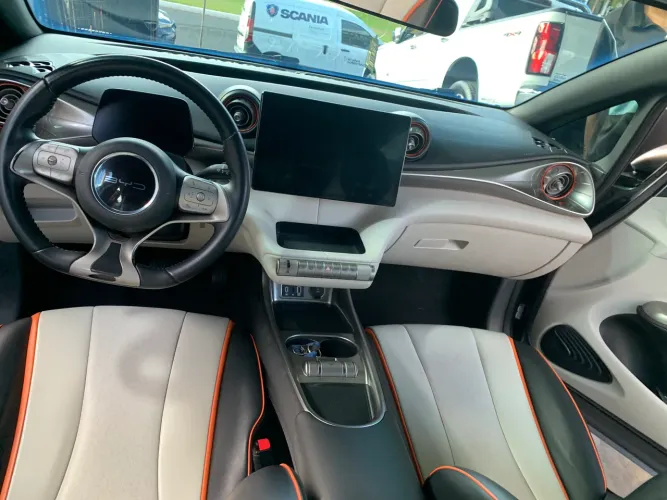 BYD Dolphin EV (Elétrico) 2024