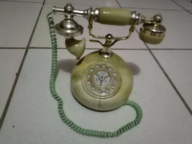 Telefone antigo