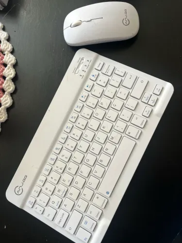 Kit Teclado + Mouse sem fio ? C3Tech