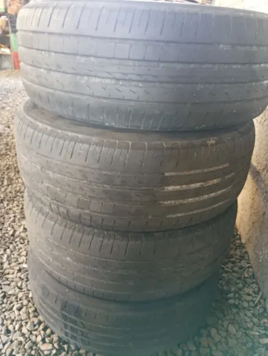 Vende se o eu Pirelli aro 16 mais de meia vida