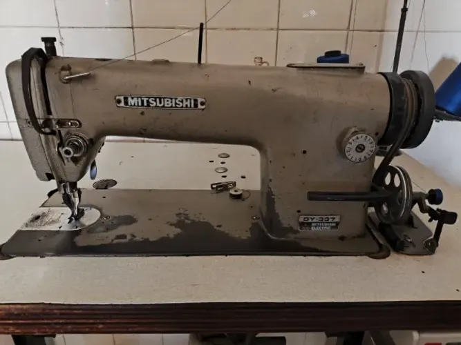 Maquina de costura reta industrial TRANSPORTE DUPLO modelo Mitsubishi DY-337