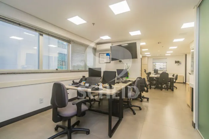 Conjunto comercial para venda em Santo Amaro, 204m²