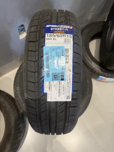 Par de Pneus 185/60 R15 NOVO ORIGINAL