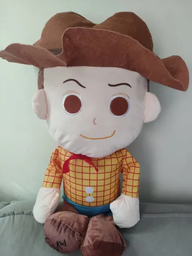 Pelúcia Gigante Xerife Woody Toy Story 70cm