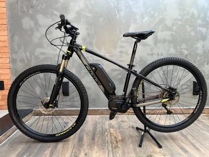 Bike elétrica Oggi Big Wheel 8.2 - pouco uso!