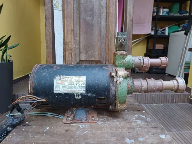 Vendo Bomba d'água