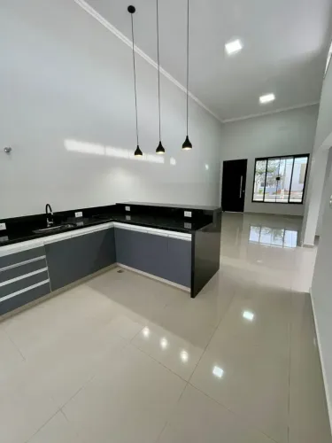 Linda e nova casa à venda Condomínio Reserva dos Paineiras em Itapetininga imperdível conf