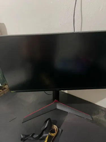 Monitor Gamer LG UltraGear 27", FHD, 240Hz, 1ms, IPS, FreeSync Premium, G-Sync, HDR10