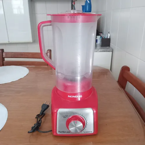 Liquidificador Mondial L 1000W!