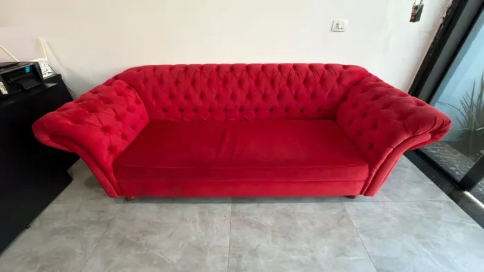 Sofá e poltronas chesterfield