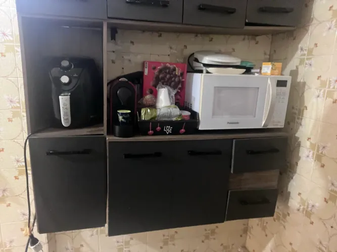 Armário de cozinha pequeno 