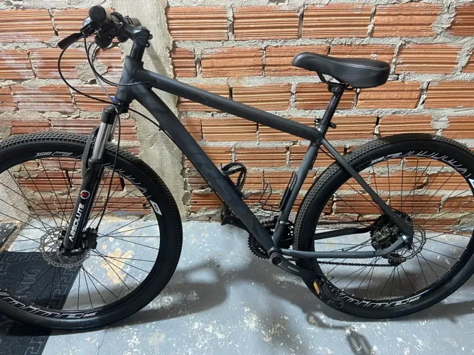 Bicicleta Aro 29 First