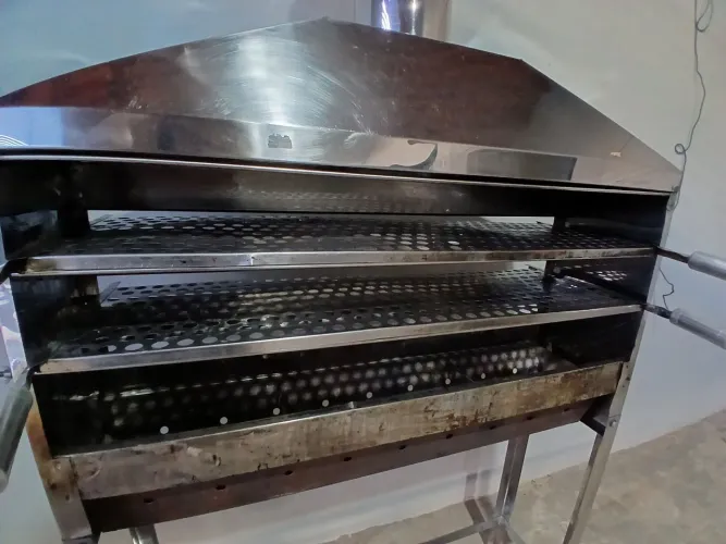 Churrasqueira para Espetinho INOX com Coifa