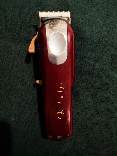 Máquina de corta cabelo profissional Whall Magic clip + Carregador