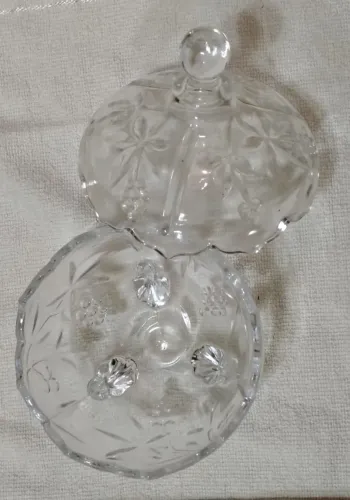 Bombonieri pequena de vidro grosso transparente