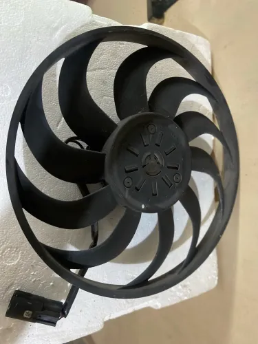 Ventilador do radiador do Cobalt Spin