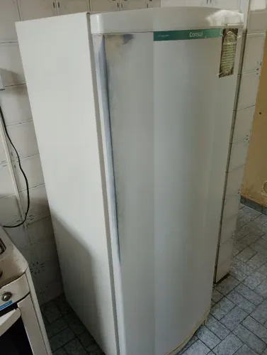 Geladeira pequena