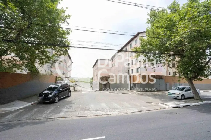 Apartamento à venda e para locação com 2 quartos, vista livre e sol da manhã em Diadema