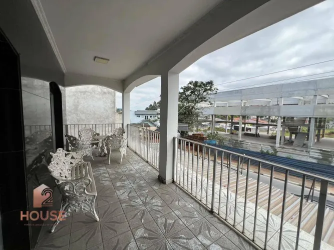 Casa com 4 dormitórios para alugar, 250 m² por R$ 4.500,00/mês - Centro - Arujá/SP