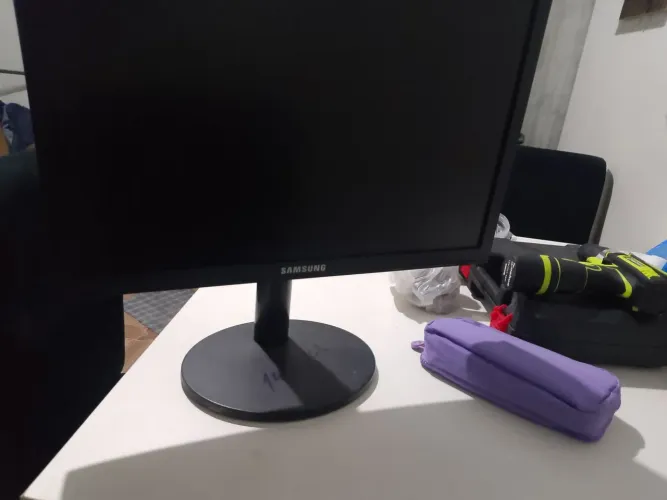 Monitor Samsung em ótimas condições