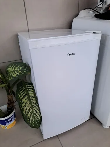 Frigobar Midea 93 Litros - Excelente estado<br>