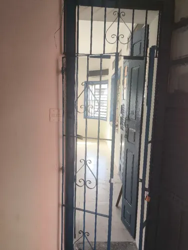 ALUGO NO COMERCIO SALA OU MORADIA