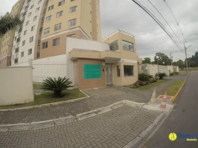 Apartamento com 2 quartos para alugar por R$ 2300.00, 70.00 m2 - UBERABA - CURITIBA/PR