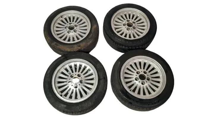 Jogo De Roda Com Pneu Aro 16 Bmw 528i E39 1996 A 2003 Prateado