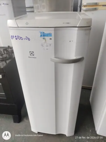 FREEZER ELECTROLUX FE18 220V