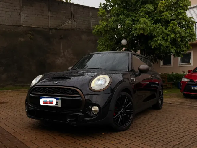 Mini Cooper S 2.0 Turbo 16V 3P Aut. 2015