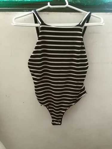 Body listrado da C&a