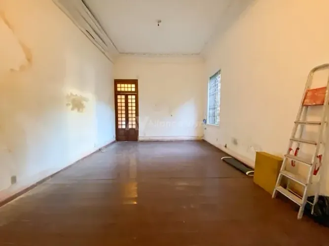 Laranjeiras | Casa 7 quartos, sendo 2 suites