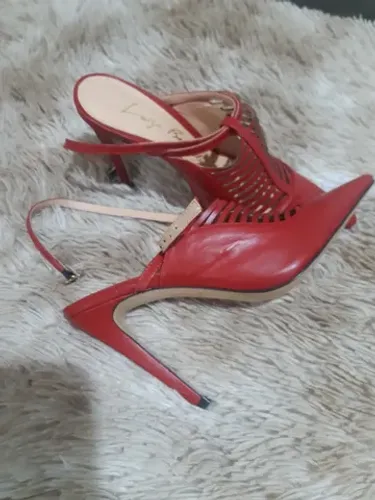 sapato vermelho Luiza Barcelos