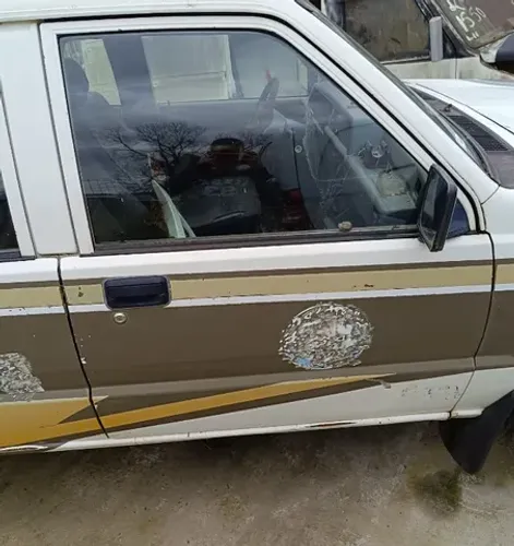 Porta dianteira L200 gl glsquadrada 1995/2006 lado direito