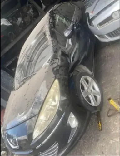 Sucata Peugeot 408 2013 para retirada de peças 
