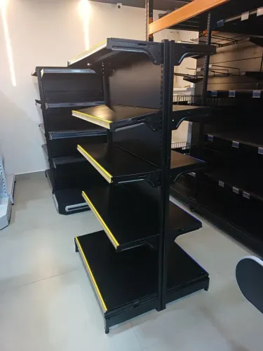 Gôndola de centro 1,70 cm de altura inicial preta.( só novas  )