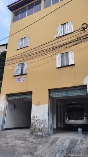 OPORTUNIDADE PRÉDIO NA AVENIDA GARIBALDI