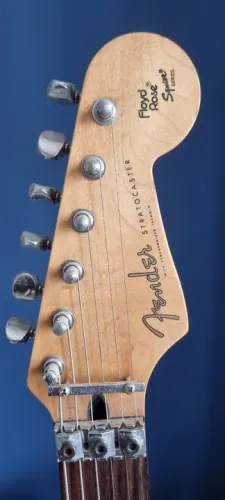 Fender Japan Photo Flame