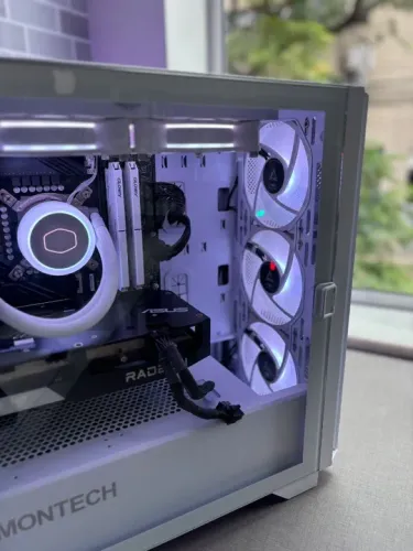 PC GAMER Intel i5 11400 Gigabyte B560m Aorus Elite 16GB 512GB SSD RX 6600 