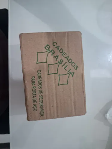 Cadeado Brasília porta de aço novo