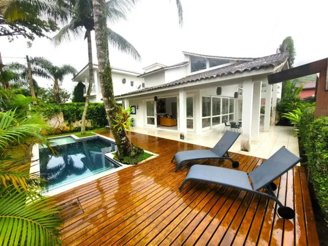 Sobrado com 5 dormitórios à venda, 350 m² por R$ 3.000.000,00 - Toque Toque Pequeno - São