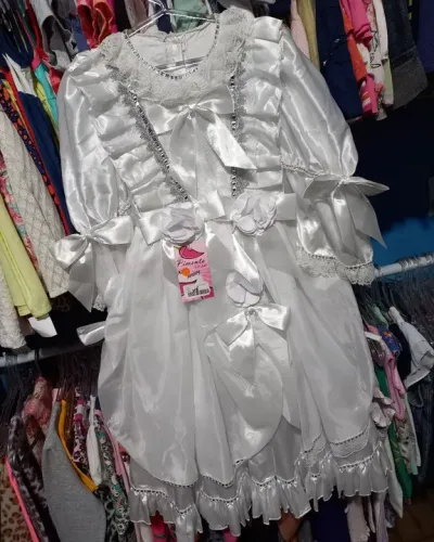 Vestido noivinha tam 6 novo