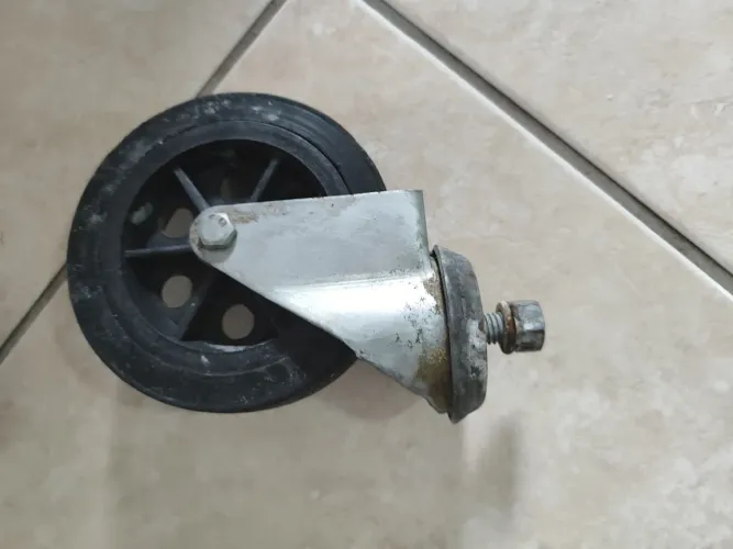 Roda Giratória para Carrinho