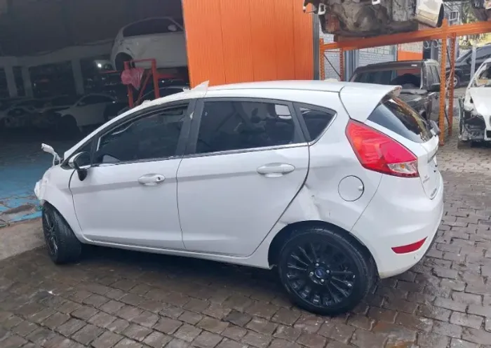 Sucata Ford New Fiesta 1.6 2013 2014 2015 2016 2017 2018 2019 Para Retirada de Peças