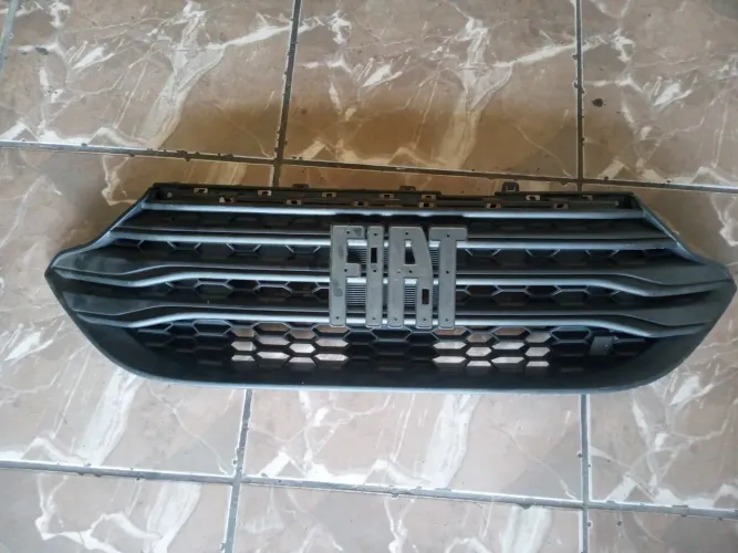 Grade Fiat Strada 2023 (Nova )
