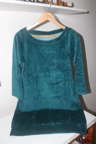 Vestido de Veludo tamanho M/G