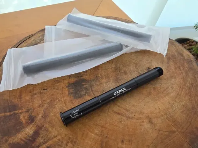 Eixo Boost Para Suspensão Rock Shox - 15x110mm