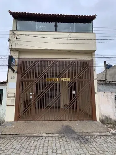 Sobrado de 3 dormitórios à venda no bairro Vila Maria de Maggi - Suzano-SP